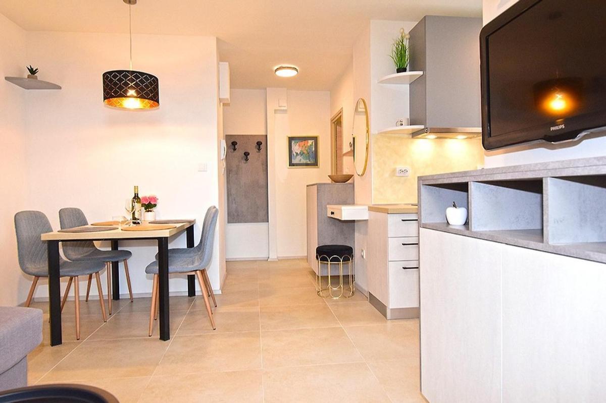 Sole Pula Apartman-Near Beach Dış mekan fotoğraf